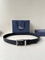 This 35Mm Belt Blends Elegance With A Modern Edge. The Double-Sided Design Featu