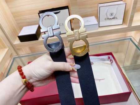 Salvatore Ferragamo adjustable leather belt made of imported top-grain cowhide. - Click Image to Close