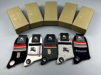 Special Burberry men's new socks, five pairs per box. Made of pure cotton, they