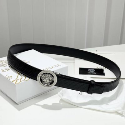 Versace can be worn for business casual or formal wear! 3.5cm latest buckle, pol