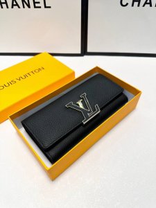 Color: Black Size: 19X10Lv The latest model from the counter is now available!