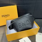 Fendi Fendi Ff embossed waist bag chest bag men's shoulder bag classic versatile