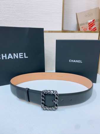 Chanel 24P Cc Crystal. Chain-Link Logo Buckle. Imported Calf Leather Belt, 3.8 C - Click Image to Close