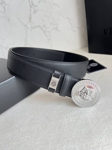 Product Name: Versace Original Belt/Leather Bag Model: Hook buckle, classic man-