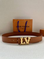 4.0 wide Lv Ranch double-sided belt recreates sharp style seen on Spring/Summer