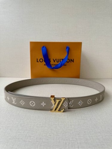 3.0 Wide Lv Double-Sided Lychee Belt Interprets Louis Vuitton's Classic Elements