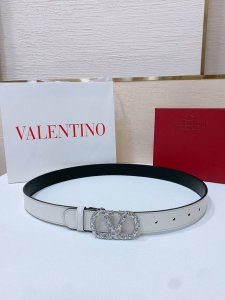 Vlogo Signature Buckle, Adorned With Swarovski Imitation Pearls - Swarovski Crys