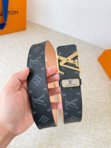 Product Name: Louis Vuitton Belt - Original Single Belt Model: Hook, Classic Pur