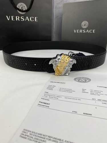 Width 4.0 Cm Versace This Two-Sided Leather Belt Features A Buckle Adorned With