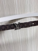 Lv The Mini Flowergram double-sided belt is made of stitched leather and Monogra