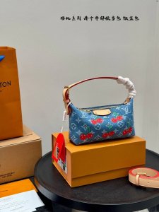 Folding Gift BoxSize: 20*11cm Lv Cherry Series Denim Tote Lunch Box Bag Lunch Ba