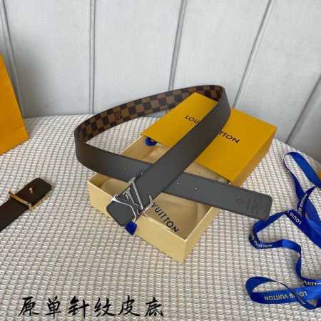 L0Uis Vuitt0N This season's new men's belt is 35mm wide and made of classic PVC - Click Image to Close