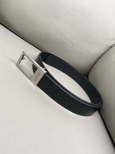 Gg Gucci 3.5cm wide imported cowhide hot-embossed belt with exquisite hardware.