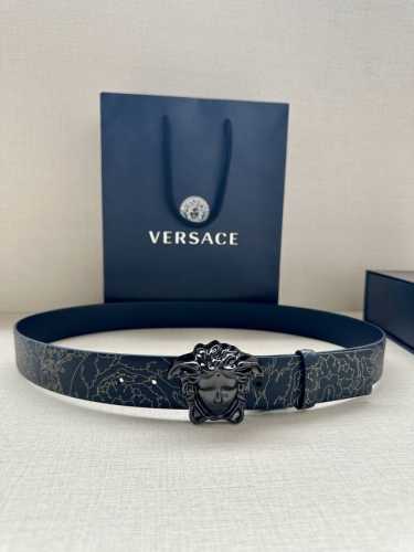Width 4.0cm Versace leather belt with a three-dimensional La Medusa double-sided