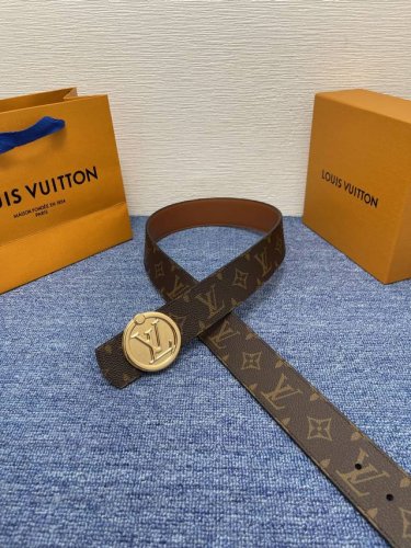 Brandlv 4 0Cmspecial Descriptionthis Belt With Lv Buckle Is Lined With Buffalo L