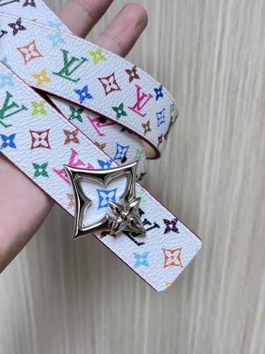 Seasonal New Arrival, 3.0 Mm, White Color, Imported Tree-Shaped Base On The Othe