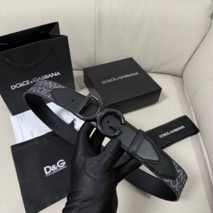 Dg, width 4.0Cm Dolce&Gabbana's new calfskin belt is full of capable attitude. T
