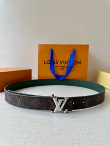 This 3.0-Inch Wide Lv Initiales Double-Sided Belt Combines Smooth Calf Leather A
