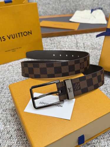 Louis Vuitton LV belt series, original hardware, exquisite hand-painted edges, s