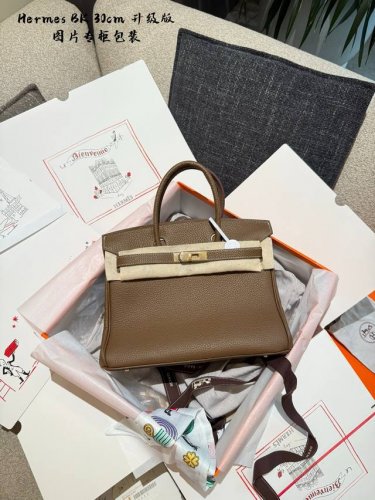 Delivery scarf, counter packaging Herm