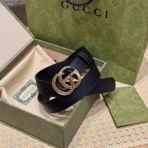 -Jd300-G Marmont narrow belt. DDD. The brand's iconic motif has been transformed