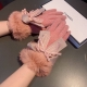 Chanel 2025 Fall/Winter Sloth and Wool Gloves - Worth comparing with similar sty