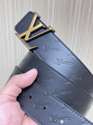 Special 4.0 New Model Of The Season, One Side Is Imported Calfskin, The Other Si