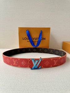 4.0 Wide Lv Dimension Sunset double-sided belt is made of Monogram coated canvas