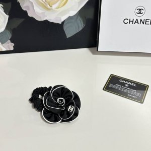 Special single with counter packaging Chanel Chanel's latest Camellia hit is her