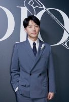 Hot sale to Do's new tie Dior men's D's Logo series tie, rare and ideal choice t