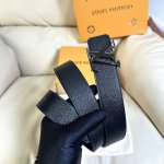 L0Uis Vuitt0NOriginal belt from Donkey Kong. Width 35mm. One side of the belt is