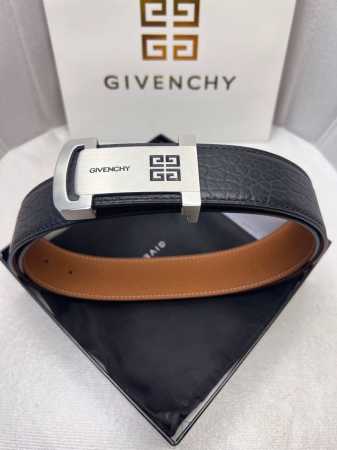 Prada 2025 Spring and Summer new models are launched in the counter. The latest - Click Image to Close