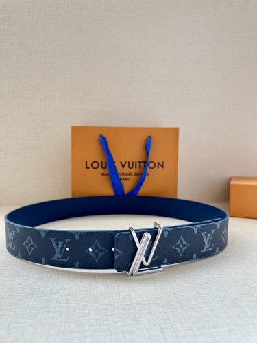 4.0 Width: New Lv Initiales Double-Sided Belt From The 2025 Spring/Summer Collec