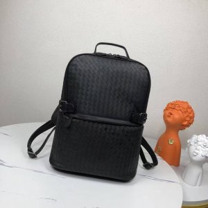 Bv The latest men's backpack, original quality, made from premium waxed cowhide