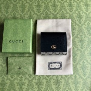 A top-of-the-line, high-quality Gucci new product! Made with imported leather a