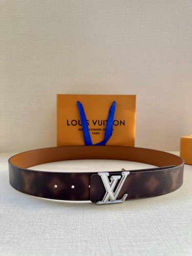 Special 4.0-Inch Width Lv Pyramide This Is Not Mng Double-Sided Belt Features Th