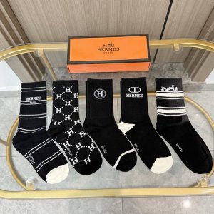 A box of five Hermer classic mid-calf socks, packaged in original packaging. Mad
