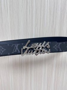 New for the season, this belt is crafted from luxurious calfskin and Monogram c