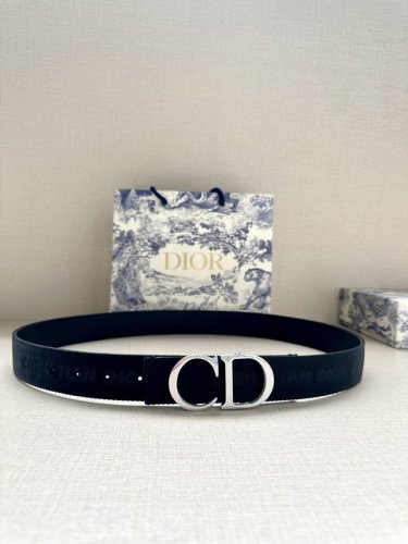 Special 3.5 Cm Wide Dior Dior's Two-Sided Belt Offers A Variety Of Charming Styl