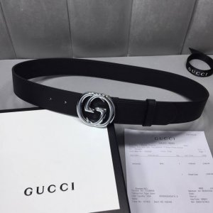 Comes with a full set of Gucci boutique gift box packaging. A classic Gucci ori