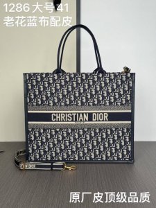 Top counter rat hot item Dior Dior shopping bag new Tote embroidery with origina