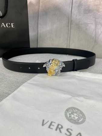 Width 3.0 Cm Versace This Soft Leather Belt Features A 3D Medusa Belt Buckle Wit - Click Image to Close