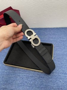 Brand Fila Gamo 3.5Cm. Description This belt is made of natural grain leather an