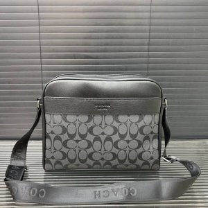 Coach Charles shoulder and crossbody bag, classic logo design, original craftsma