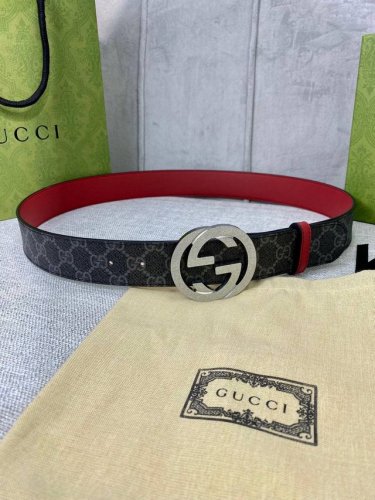 Width 4.0 Cm Gucci Double-Sided Belt, One Side In Gg Supreme Canvas, The Other S