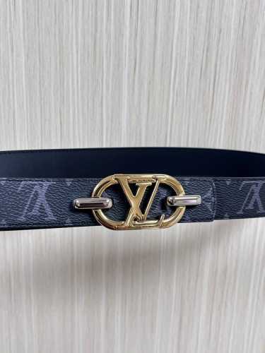 New for the season, this belt is crafted from luxurious calfskin and Monogram c