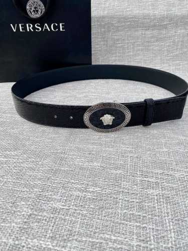 Width 4.0Cm Versace This Belt Is Made Of Soft Top-Grain Leather And Features An