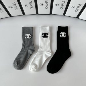 Special Packaging Chanel New Classic Mid-Length Socks with Accessories! Three pa