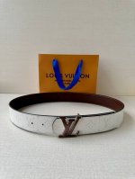 4.0 wide Lv Dimension Monogram H
