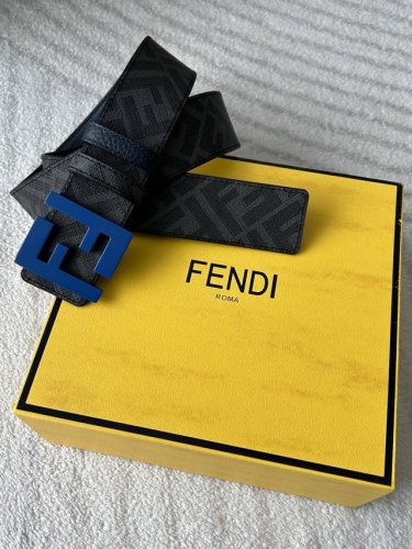 Fendi Men's Casual Reversible Waistband (4.0cm), same style as in Fendi boutique